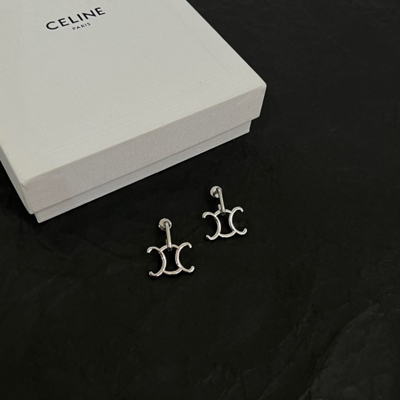 Ce**e earrings